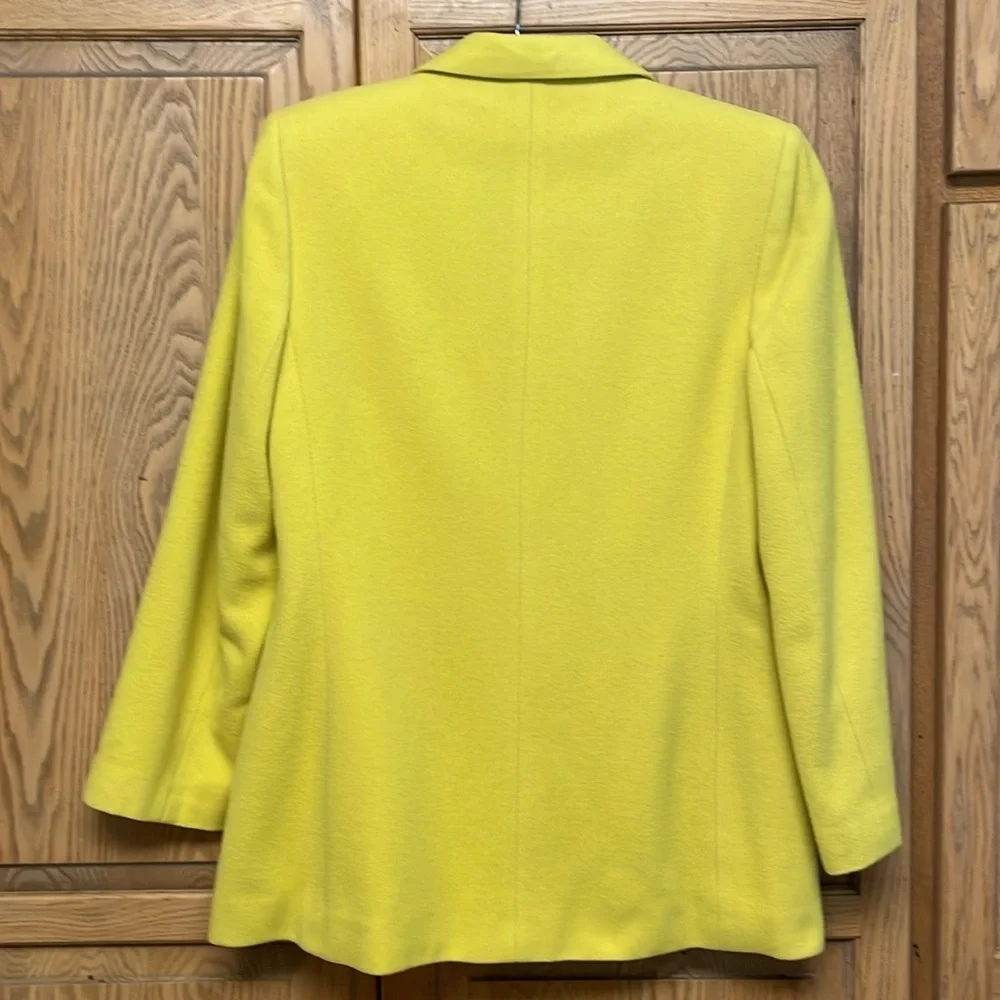 Harve Benard Vibrant Wool Yellow Blazer - Picture 3 of 9